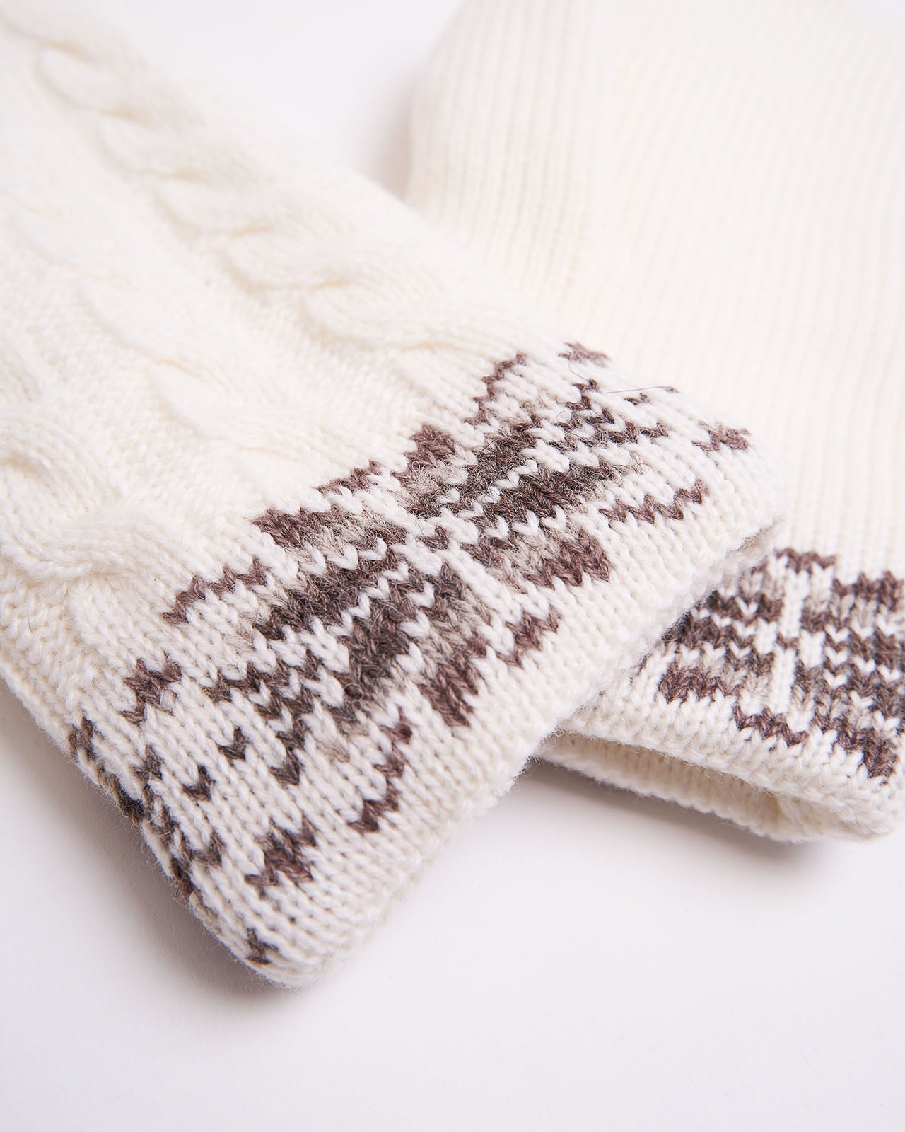 wool white mittens