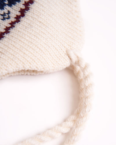 white wool kid's hat details