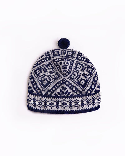 Traditional wool hat with pompom