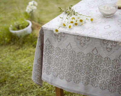 Linen tablecloth with a  pattern