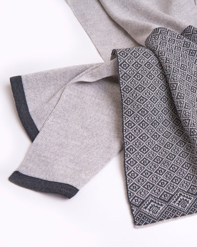 light grey merino wool scarf details