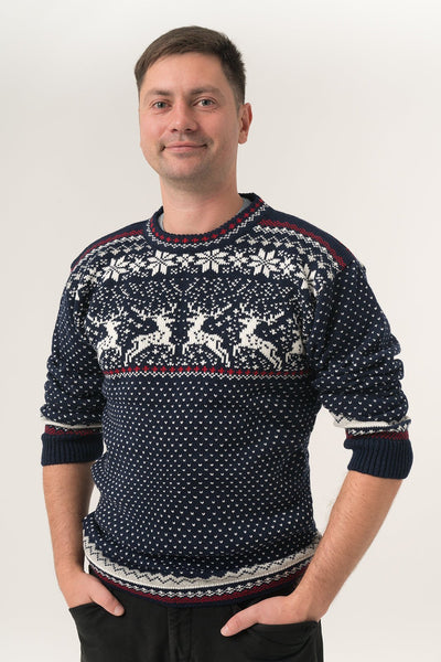 Reindeer men's round neck sweater - Natural Style Estonia
